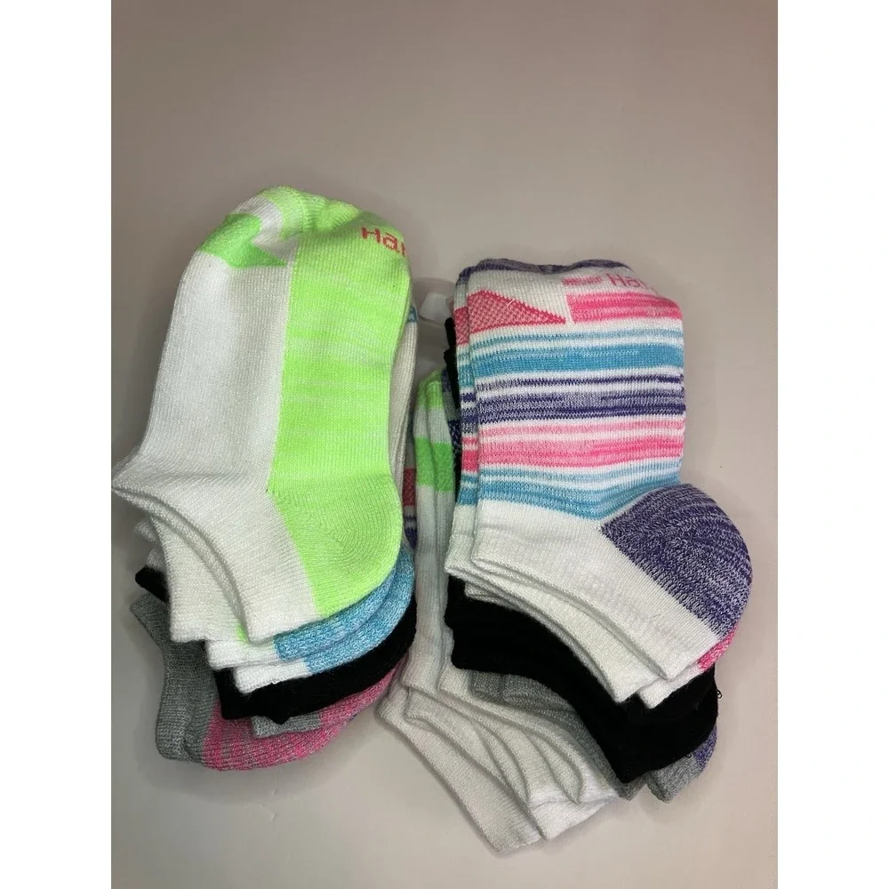 Hanes Girls' Cool Comfort Ankle, 12-Pair Pack Fashion Liner Socks Size M C375